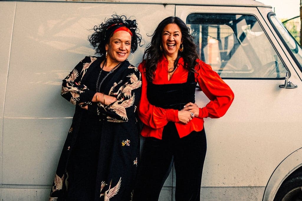 Vika & Linda - Where Do You Come From?